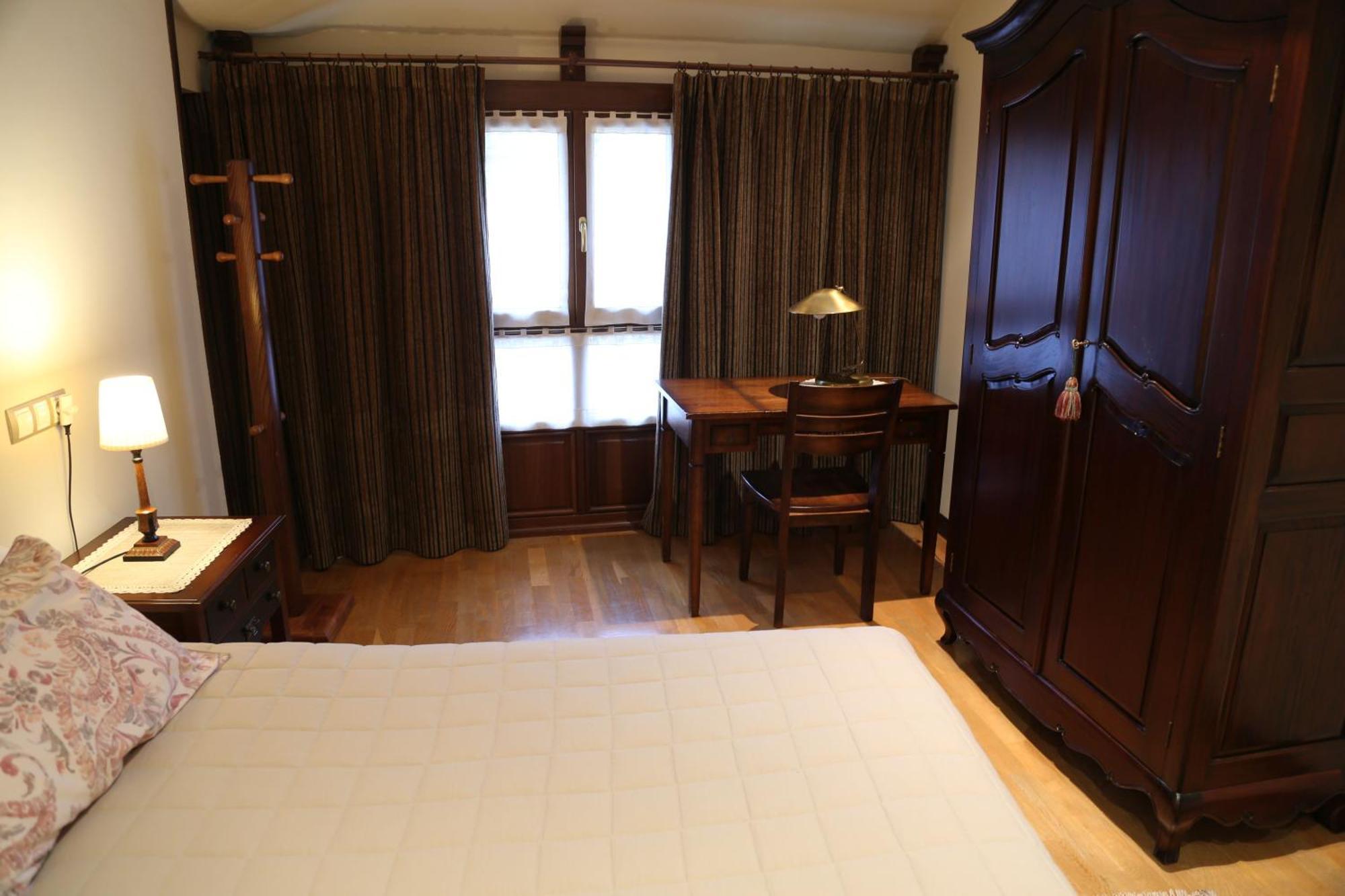 Apartamentos La Pontiga *** Infiesto Esterno foto