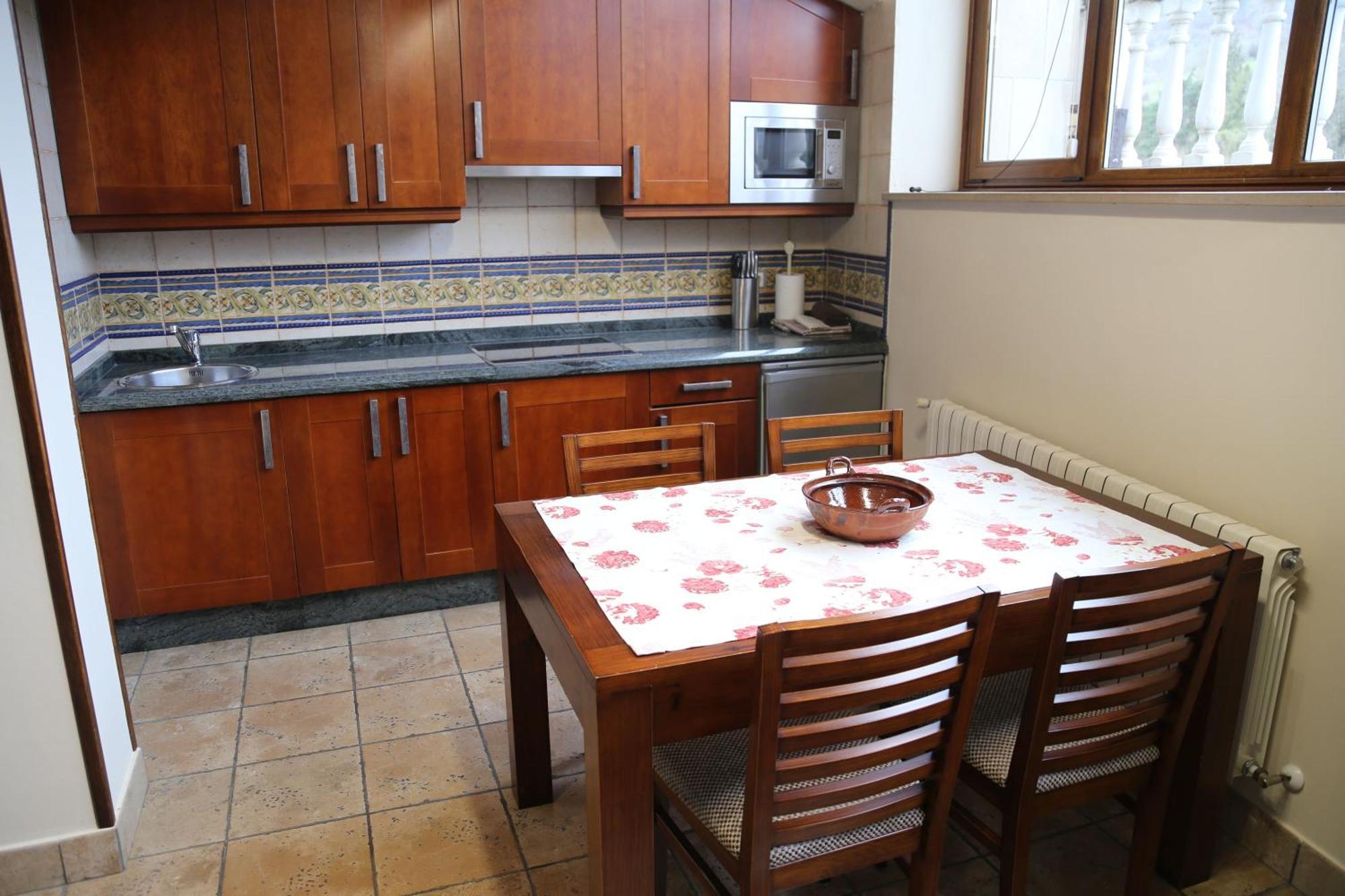 Apartamentos La Pontiga *** Infiesto Esterno foto