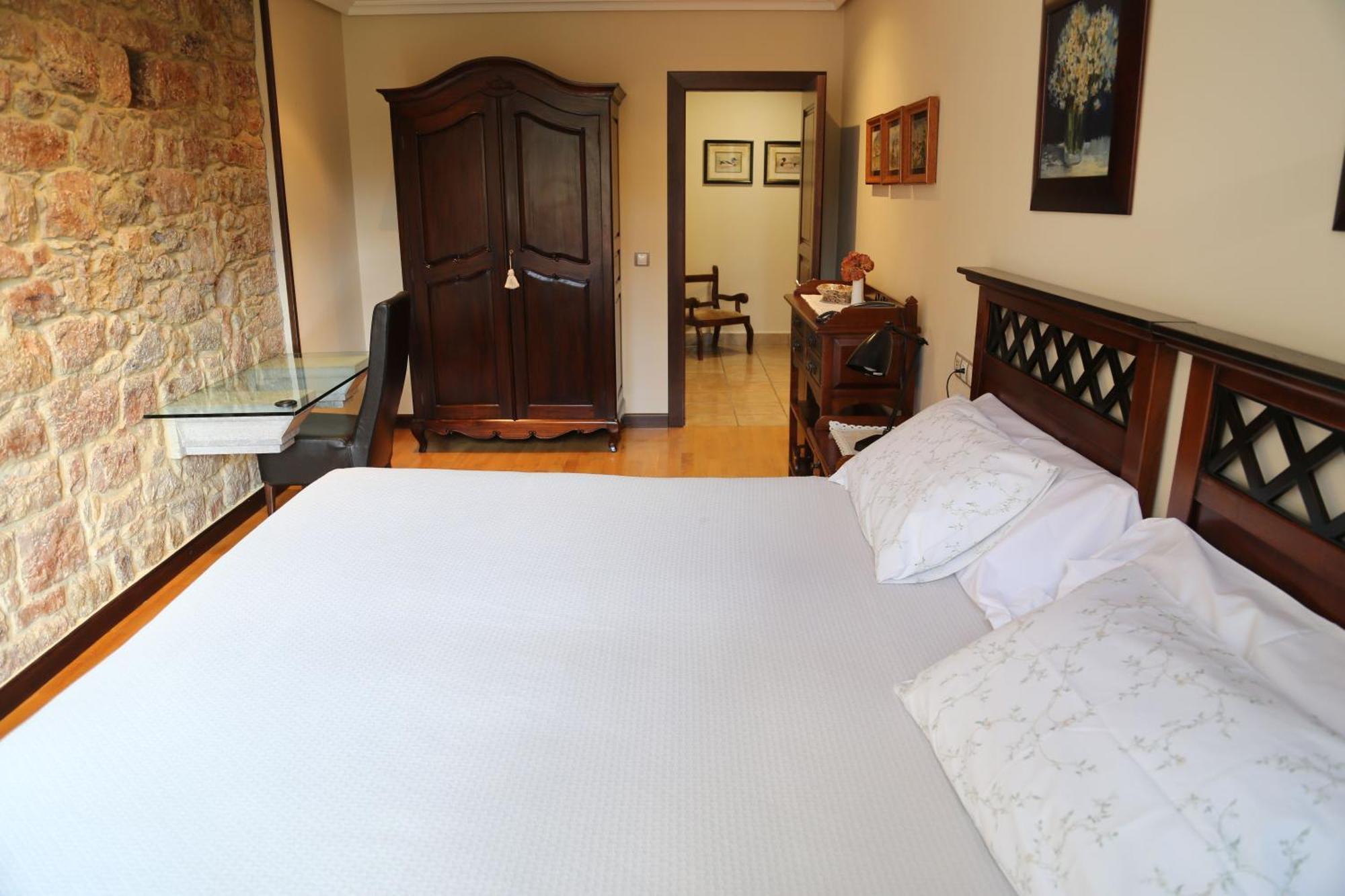 Apartamentos La Pontiga *** Infiesto Esterno foto