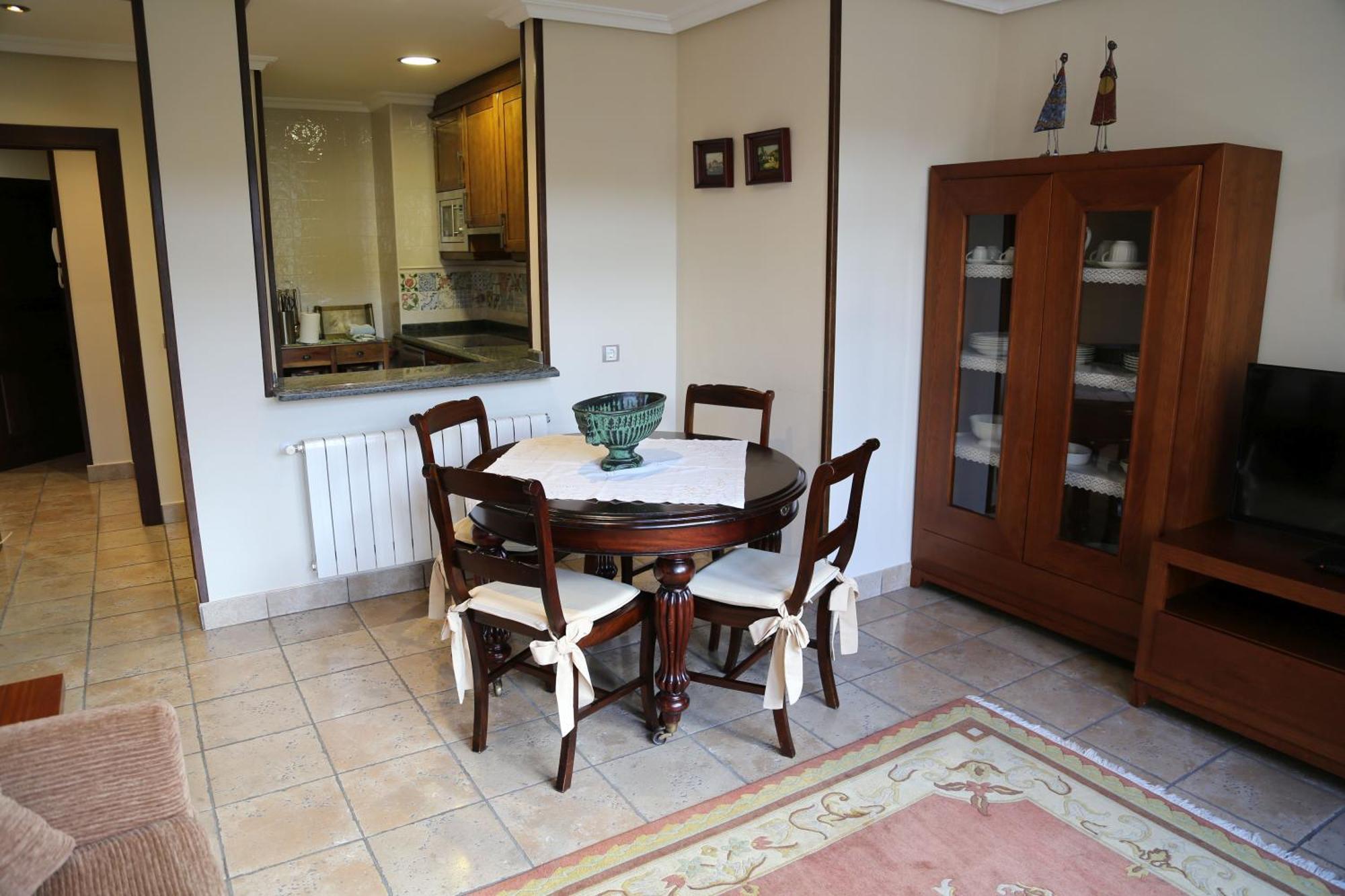 Apartamentos La Pontiga *** Infiesto Esterno foto